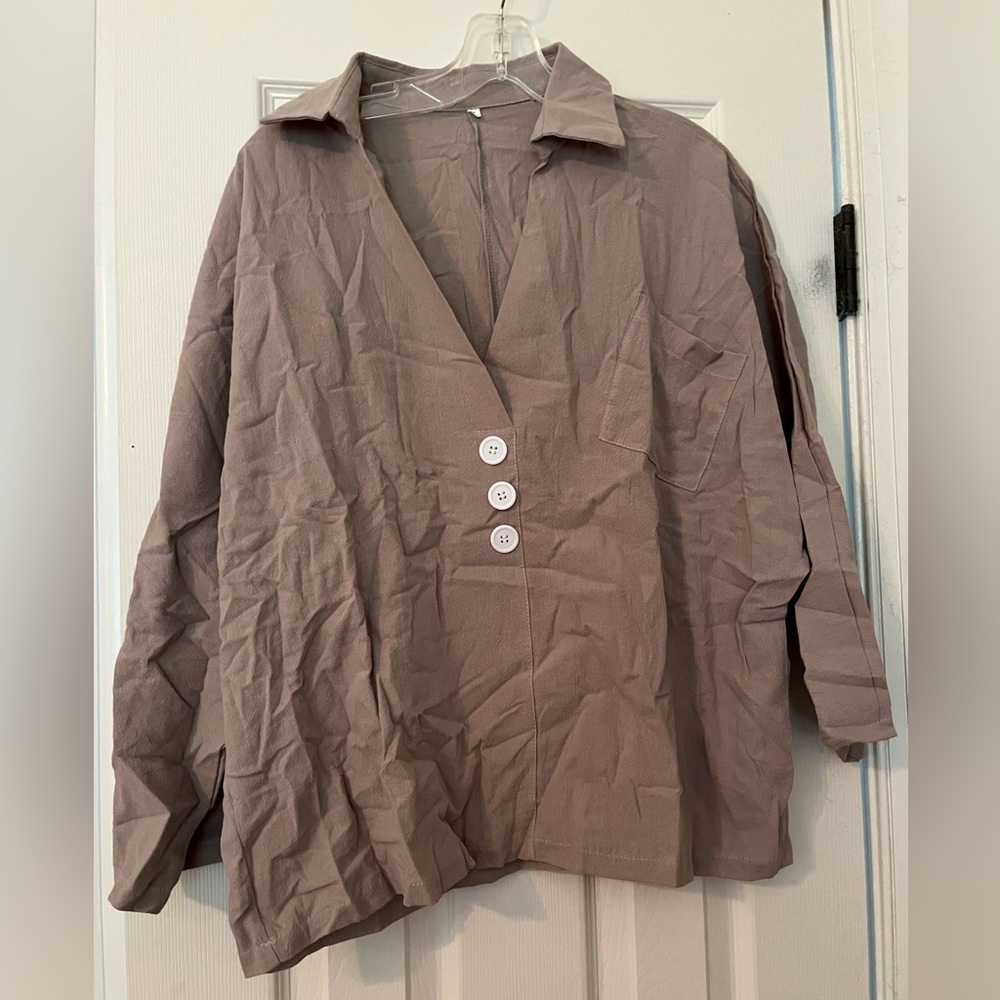 Taupe XL women’s pullover shirt with button detail
